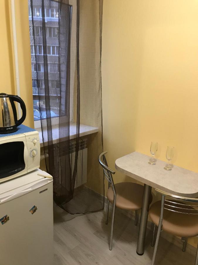 Апартаменты Киев сдам посуточно ул Доброхотова 28 Daily rent Kyiv st Dobrokhotova 28 Экстерьер фото
